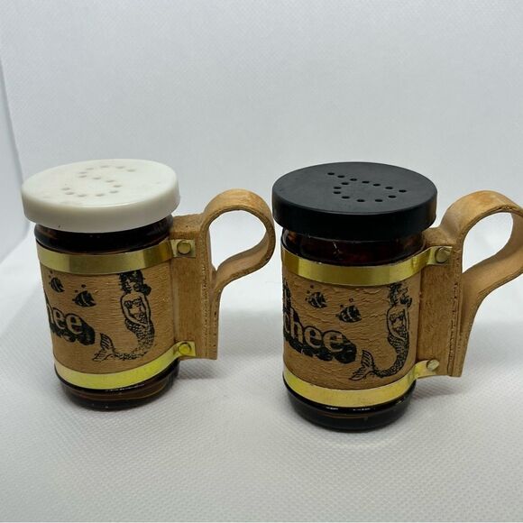 Vintage Weeki Wachee Springs Florida Mermaid Show Souvenir Salt & Pepper Shakers - Picture 3 of 5